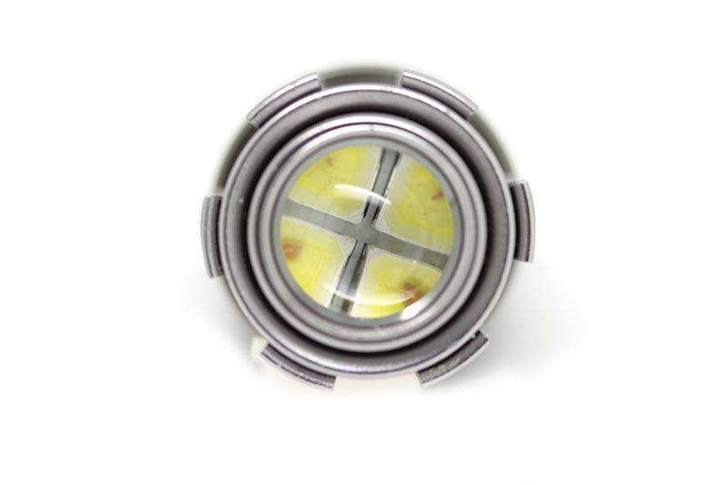Светодиодная лампа p215w - вид спереди на линзу